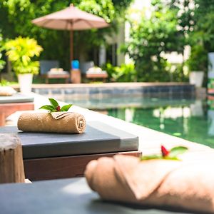 La Residence Blanc D'Angkor